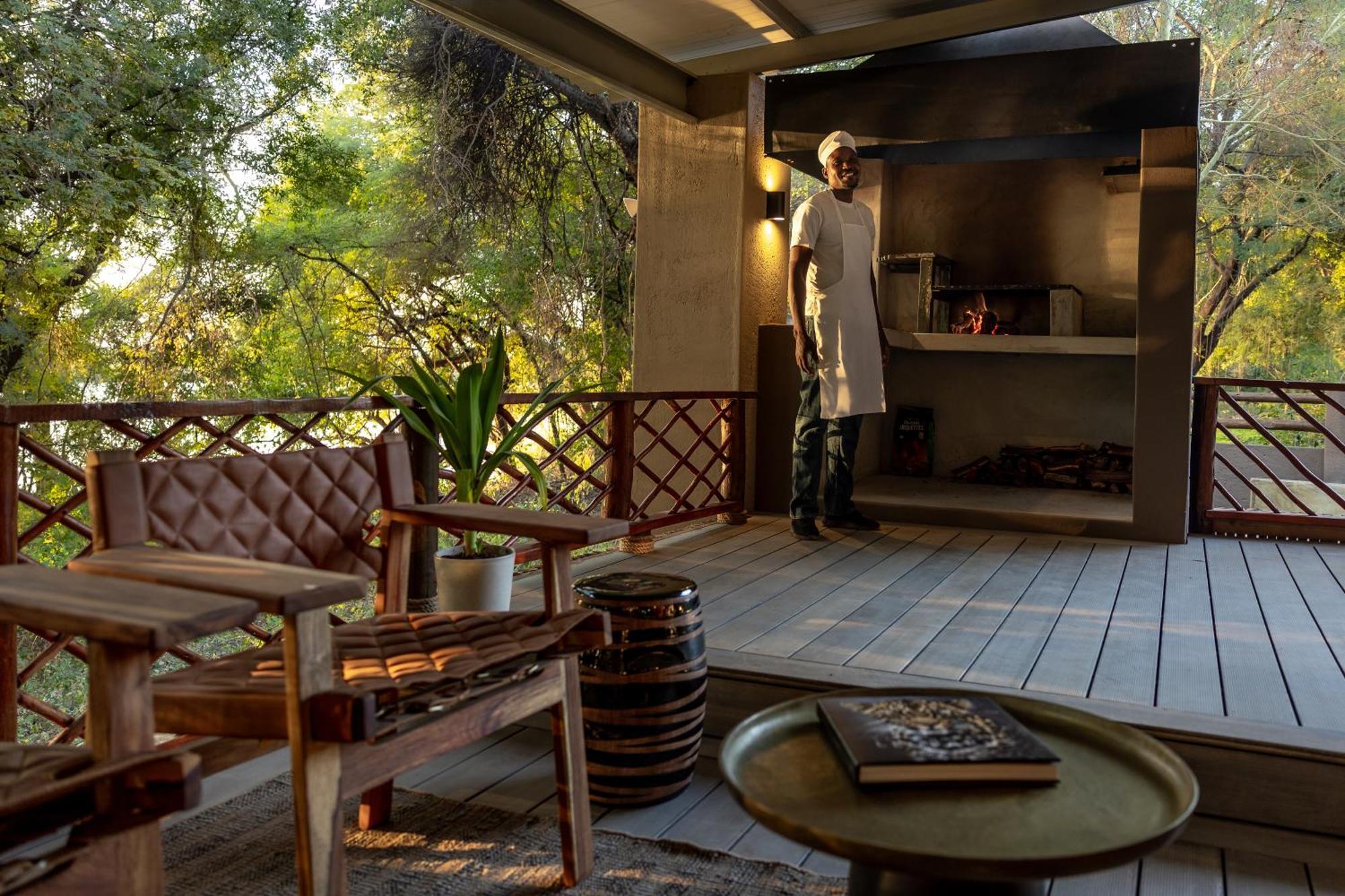 Chobe House Villa And Chalets Kasane Esterno foto