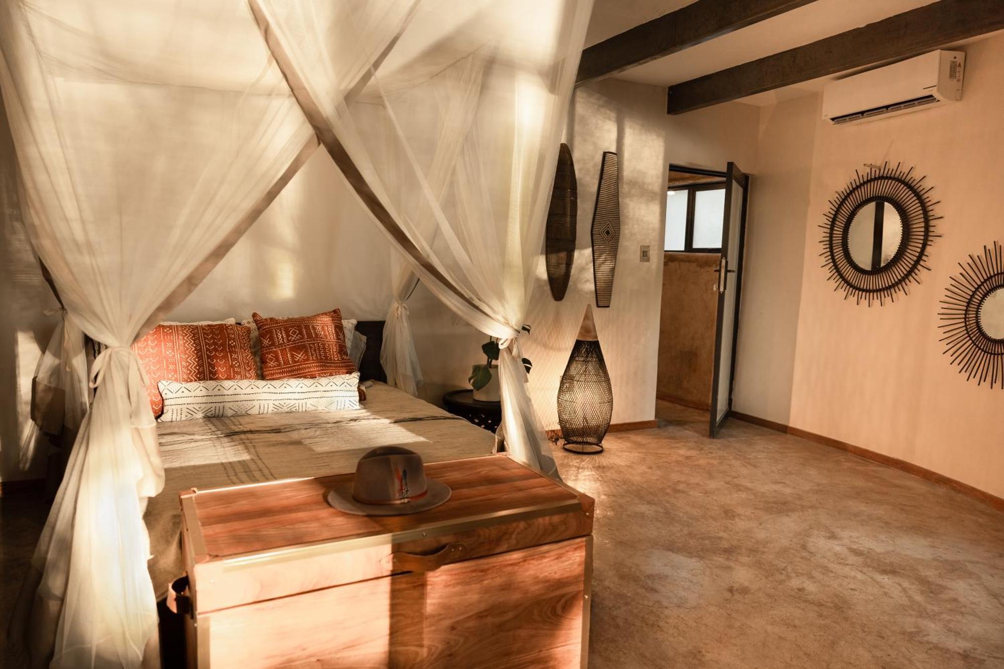 Chobe House Villa And Chalets Kasane Esterno foto