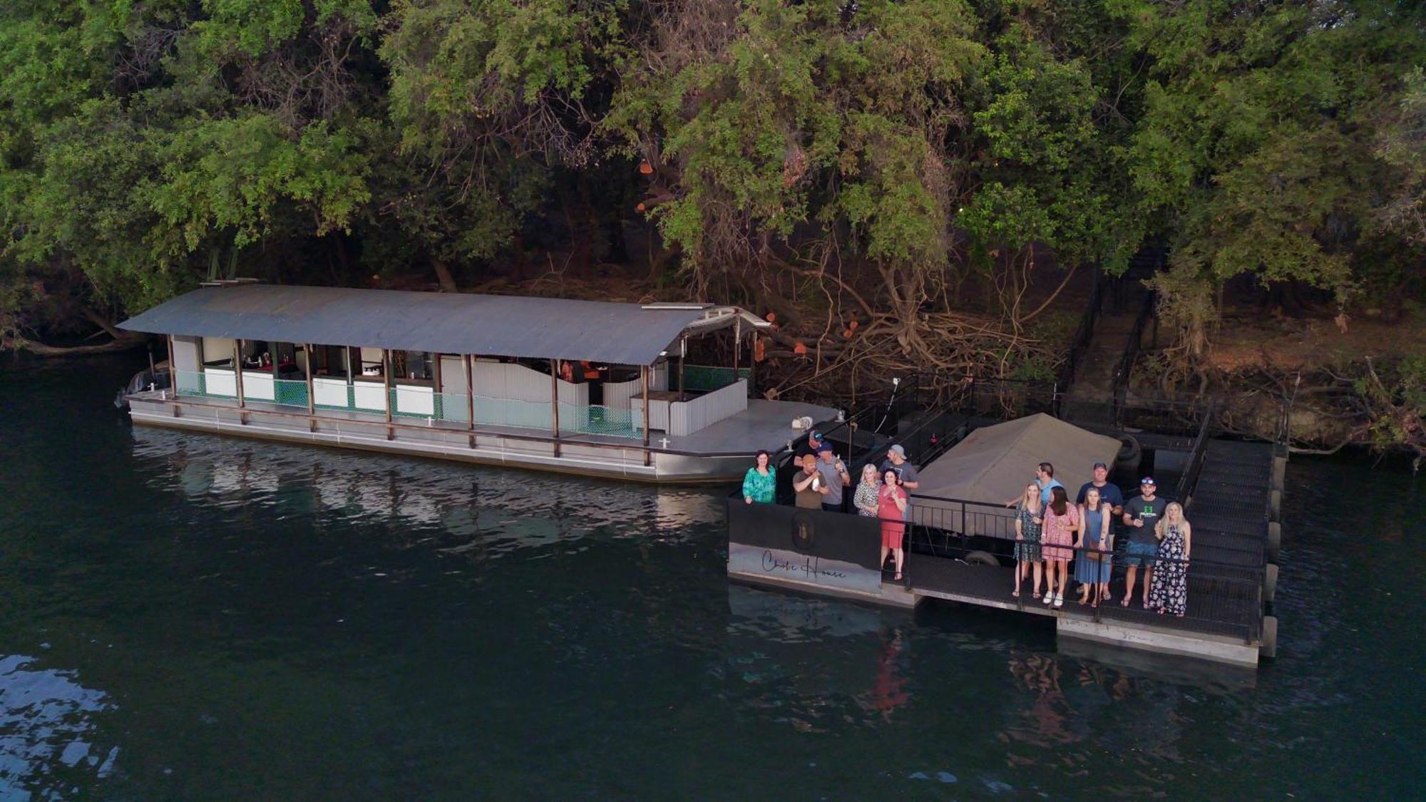 Chobe House Villa And Chalets Kasane Esterno foto