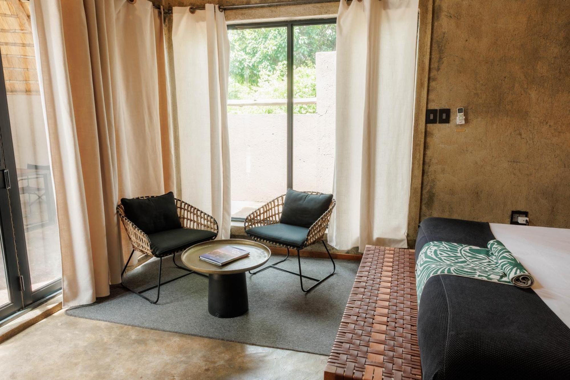 Chobe House Villa And Chalets Kasane Esterno foto